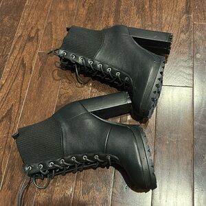Never worn - super comfortable boots